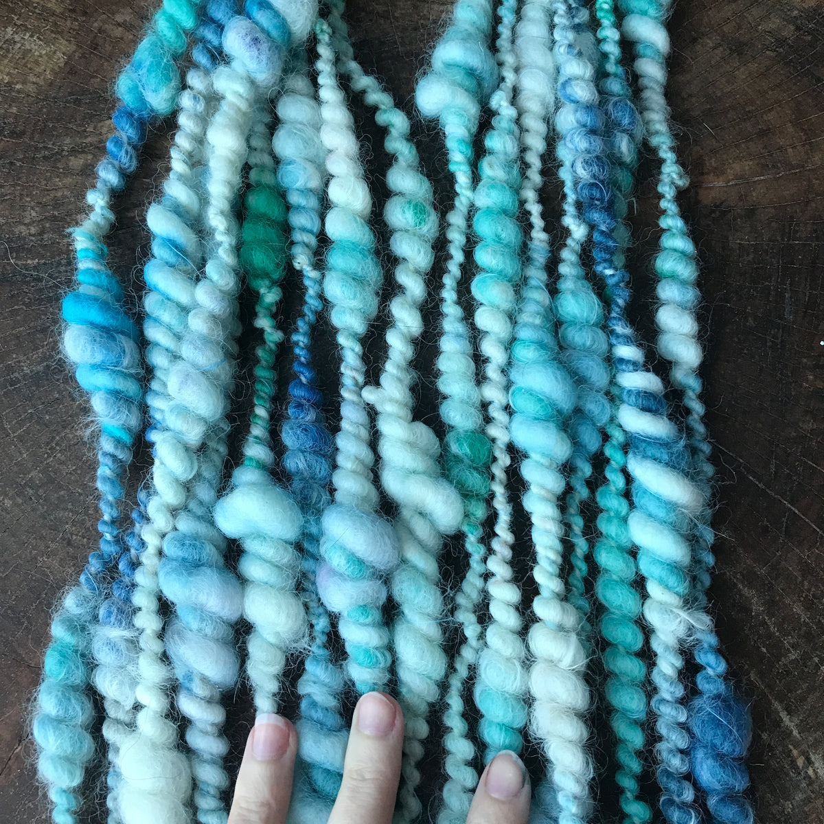 Blue  art yarn 100g - Mynoush