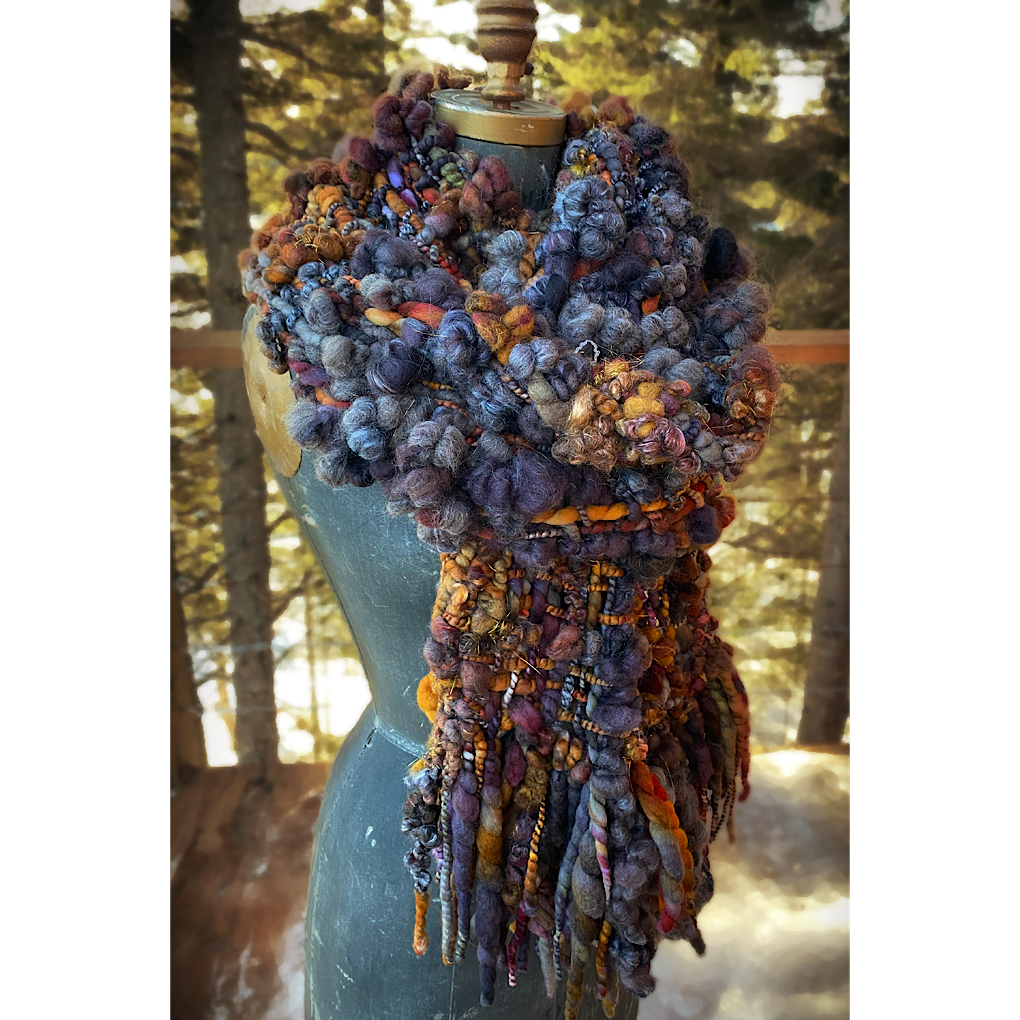 Beside the fireplace - Woven scarf - COMING SOON