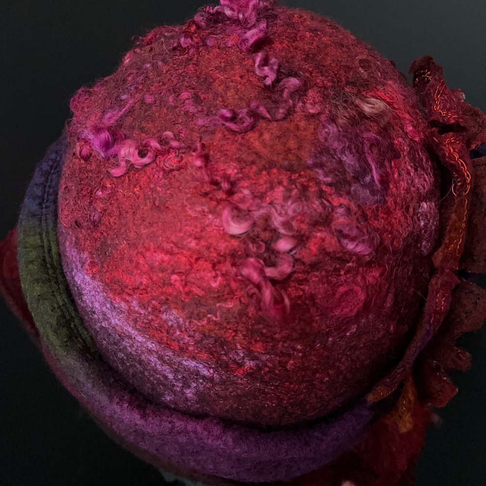 Felted flapper’s hat with rose size 24” 1/4