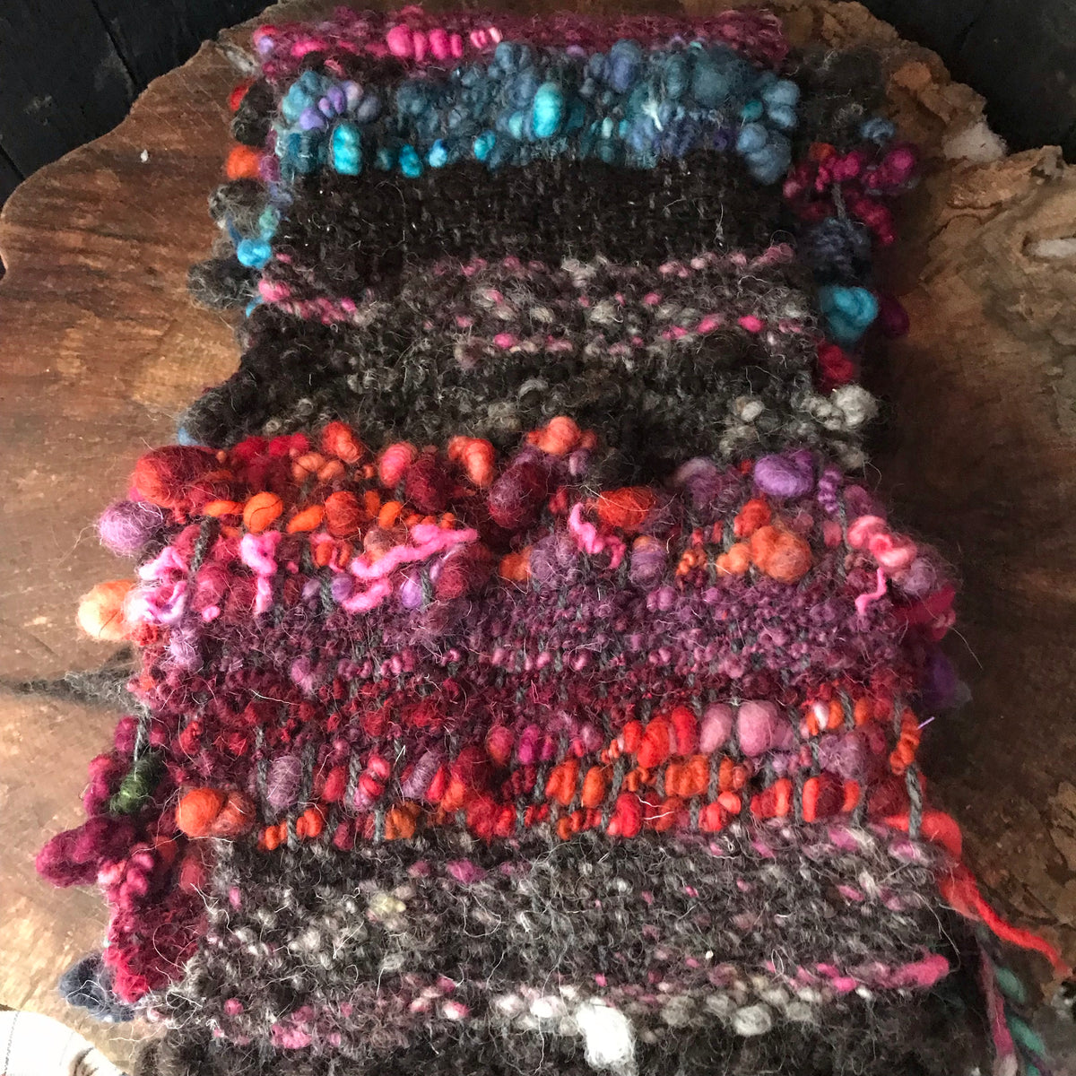 Black scarf 100% Wool - Foulard 100% laine noir - Mynoush