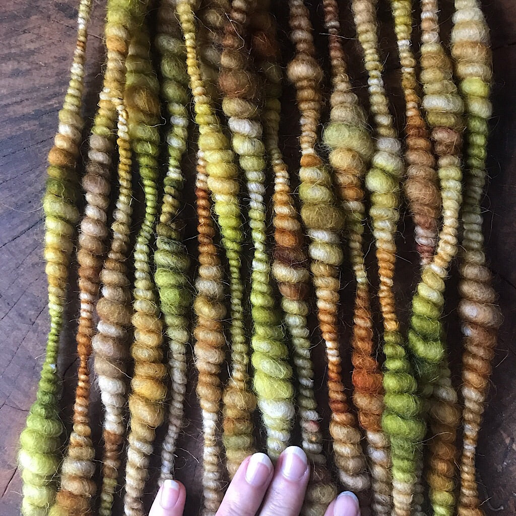 Early autumn weaving yarn