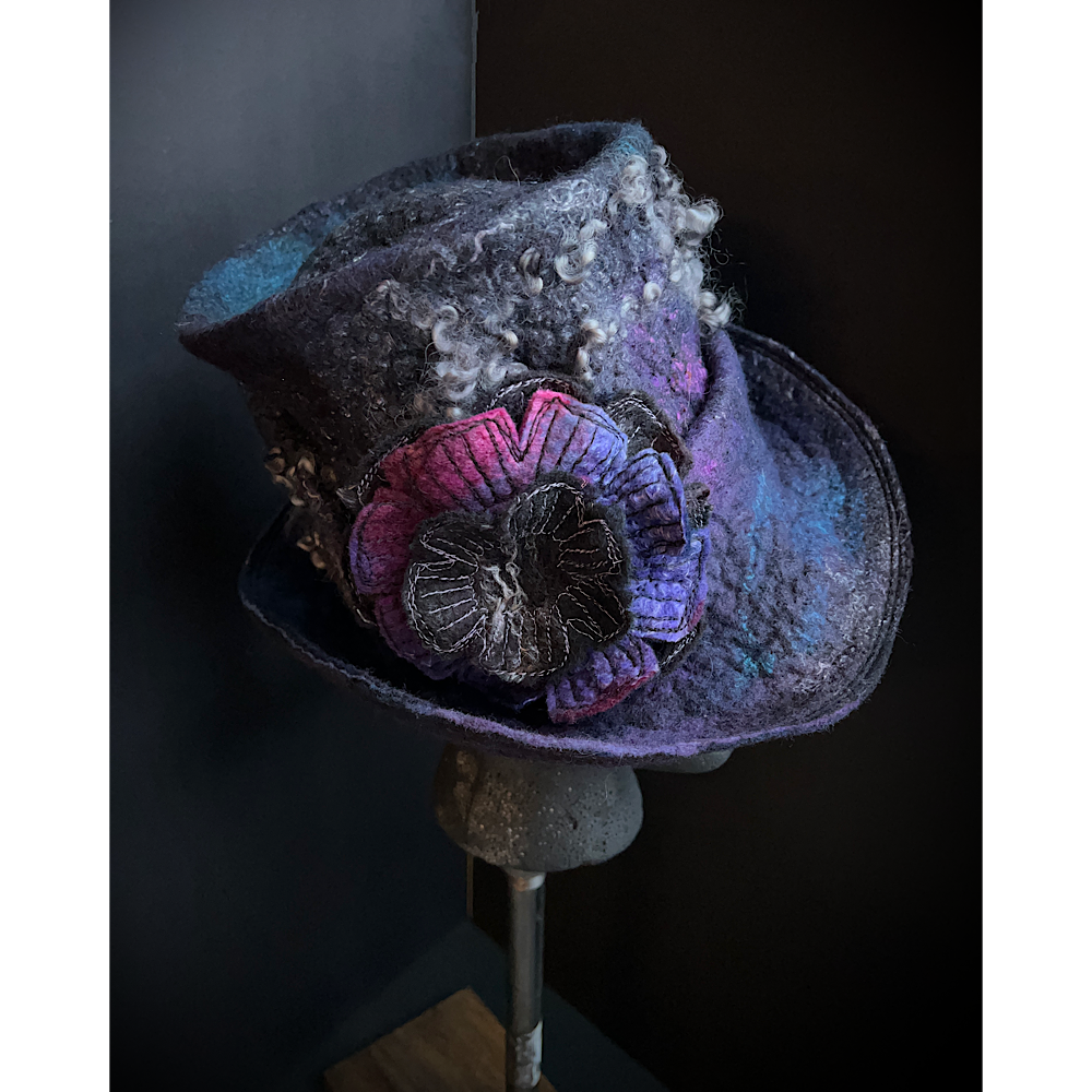 Felted top hat with flower - 23.5”