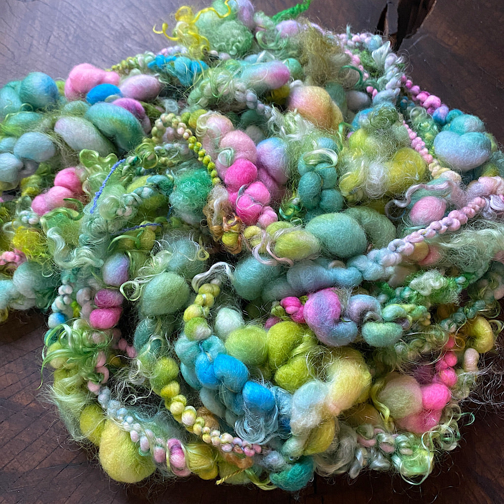 Jardin fleuri Jumbo boucle Art yarn with locks