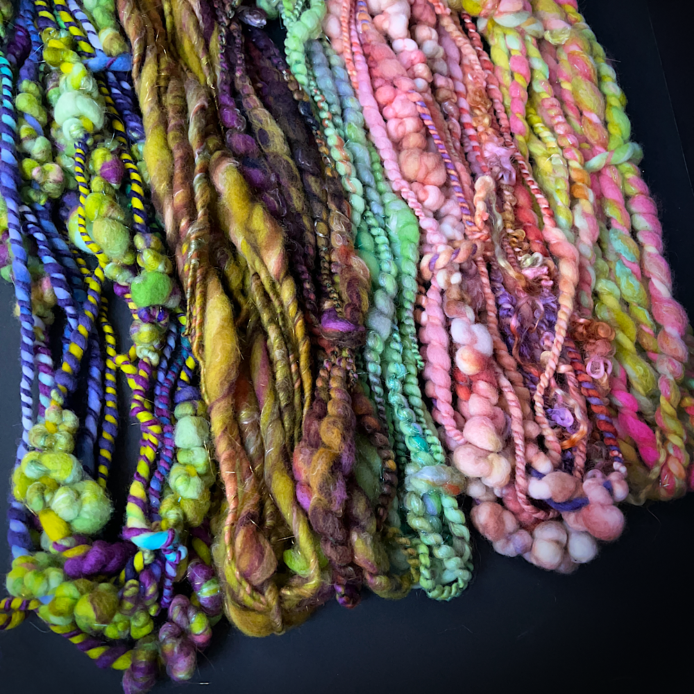 Mini art yarns assortment for weaving