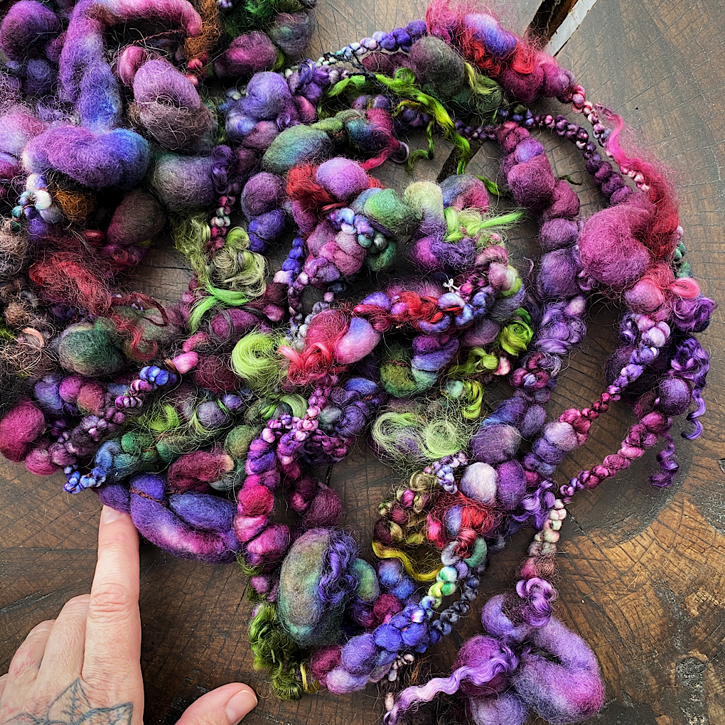 Nocturne Jumbo boucle art yarn with locks