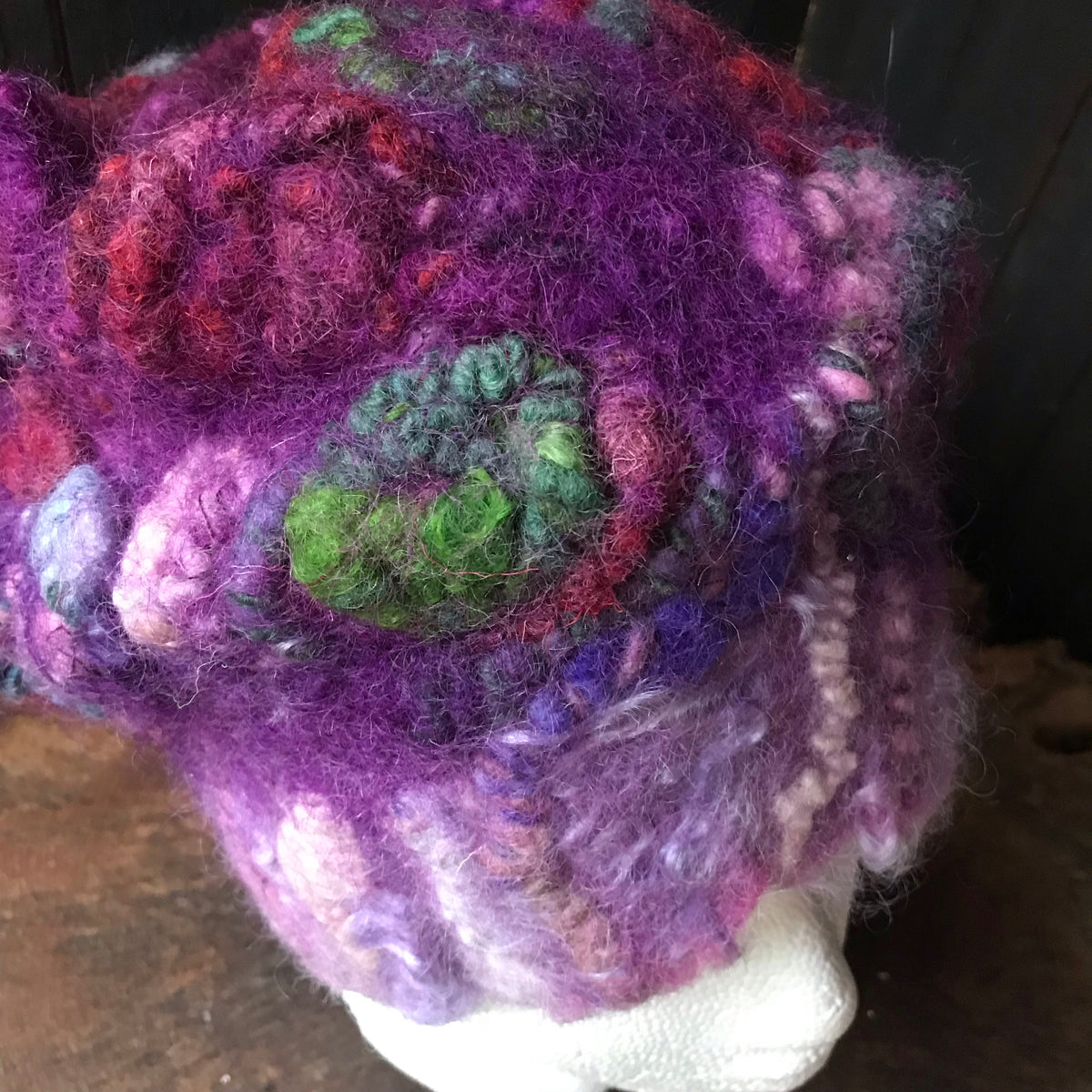 Purple felted hat size 23” | Chapeau mauve en feutre Grandeur 23” - Mynoush