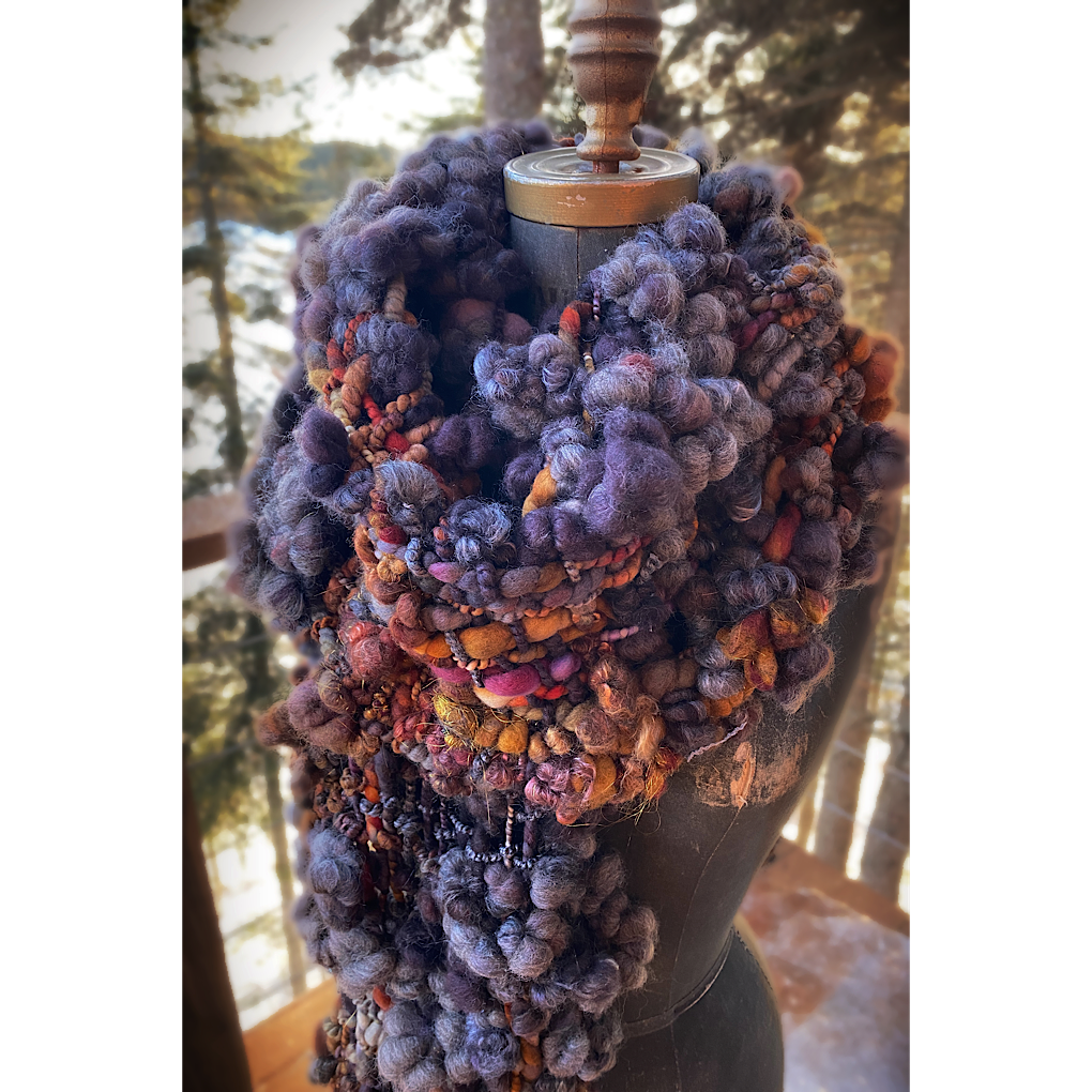 Beside the fireplace - Woven scarf - COMING SOON