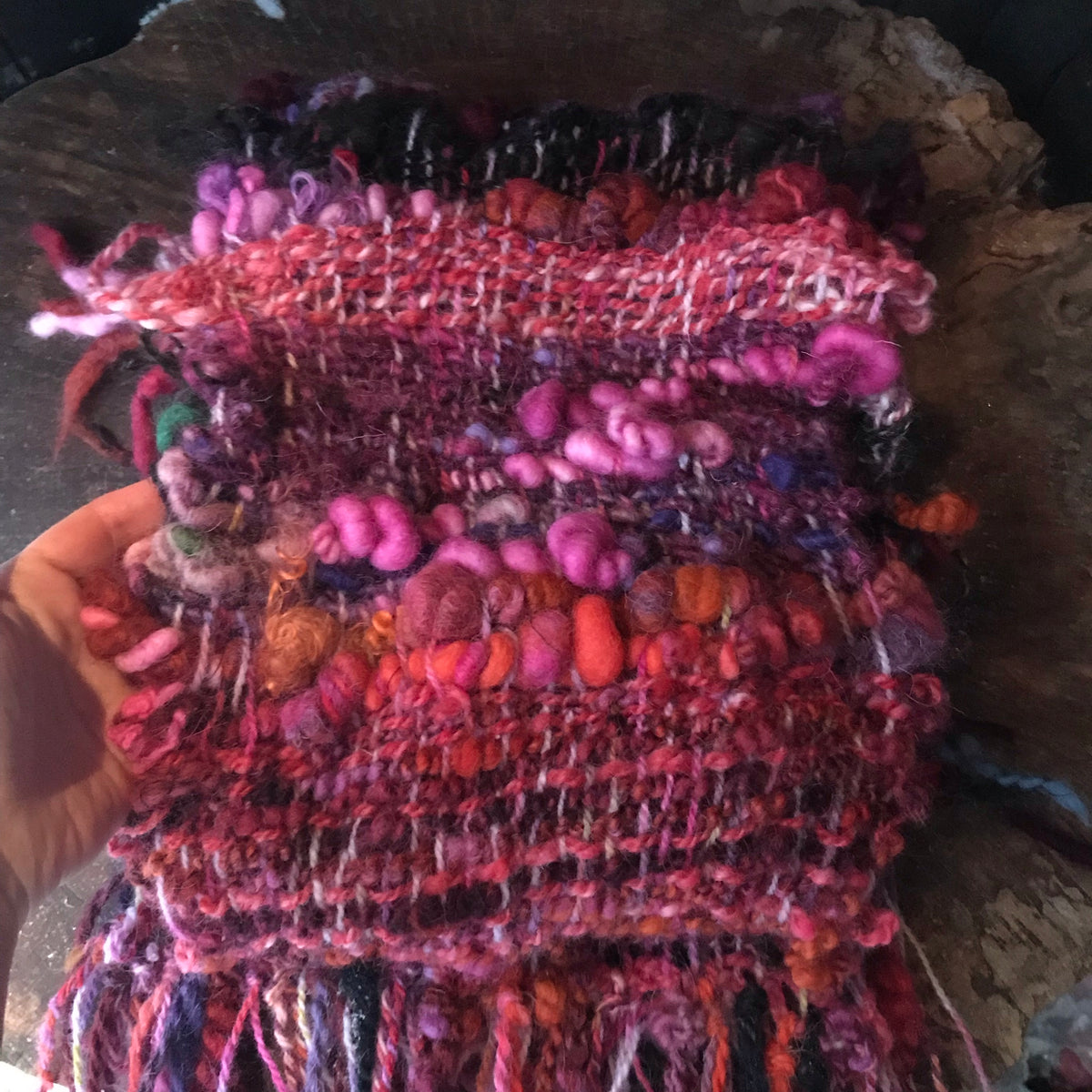 red scarf 100% Wool Hand woven 90”x9”Foulard 100% laine rouge tissé main 90”x9” - Mynoush