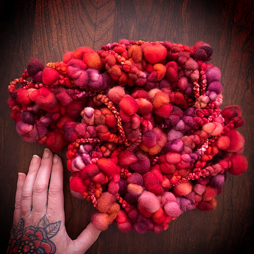 Red roses Jumbo boucle art yarn