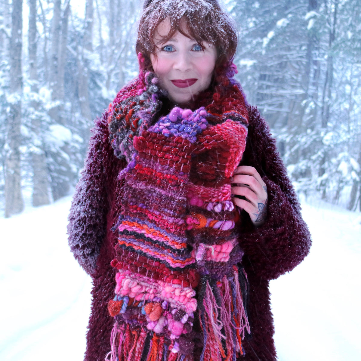 Red scarf 100% Wool - Foulard 100% laine rouge - Mynoush