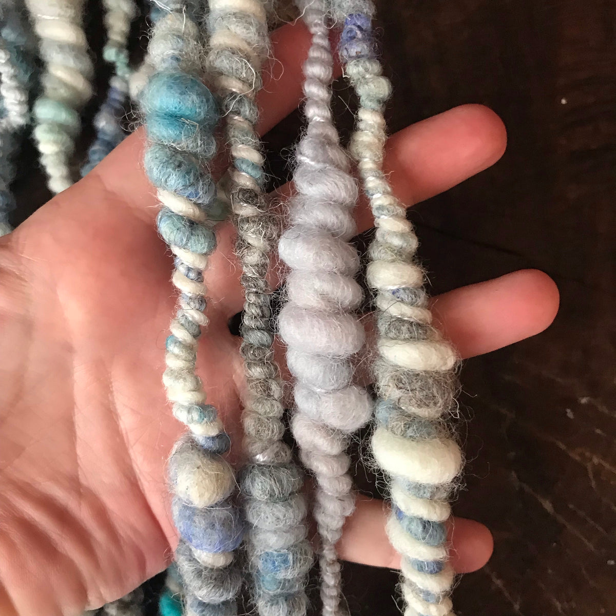 Blue hand spun yarn 100g 10y - Mynoush