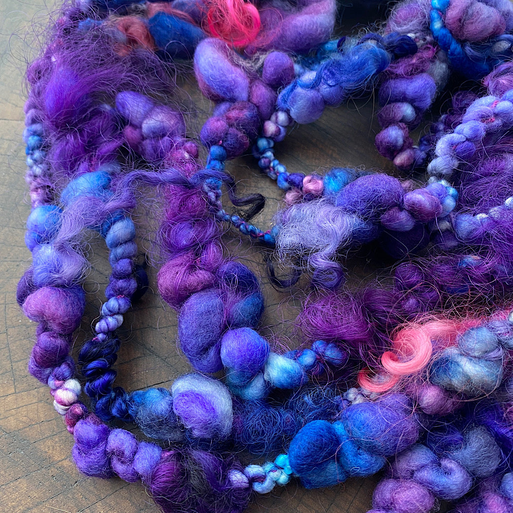 Morticia - Jumbo boucle Art yarn