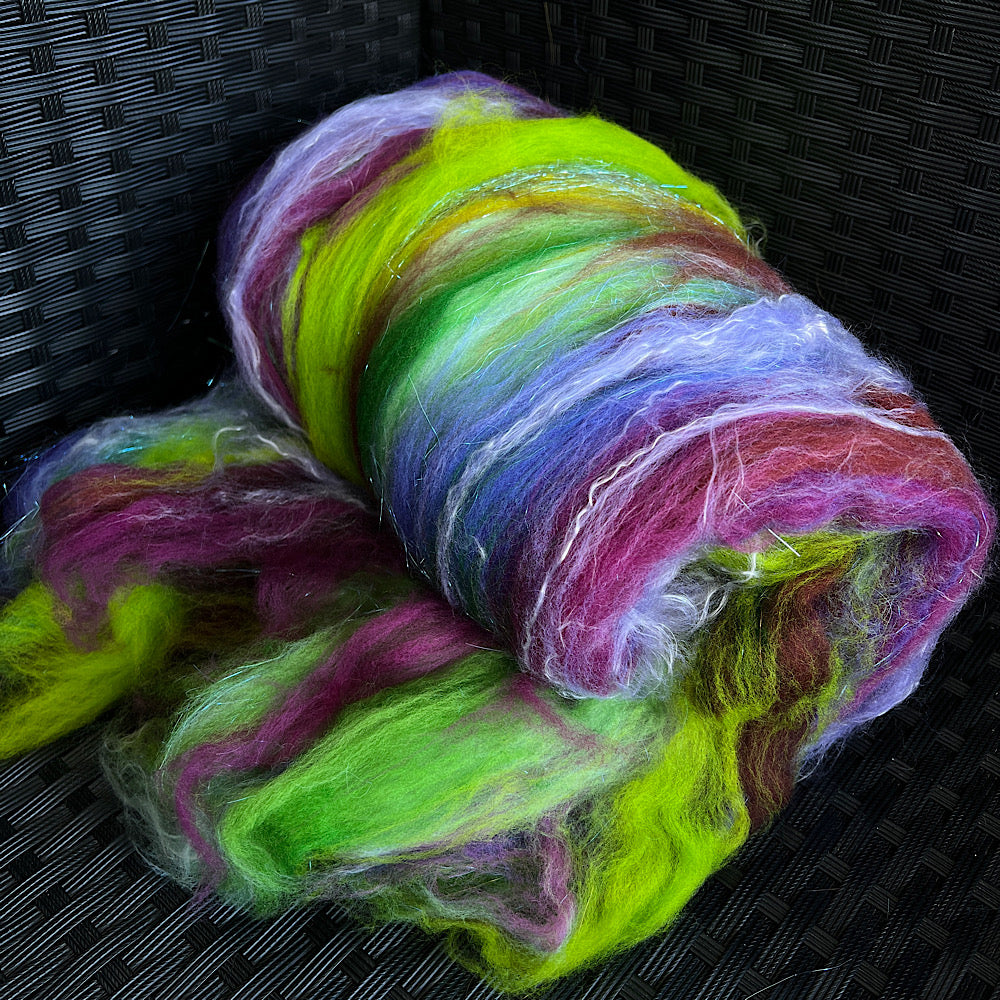 Batt for spinning yarn