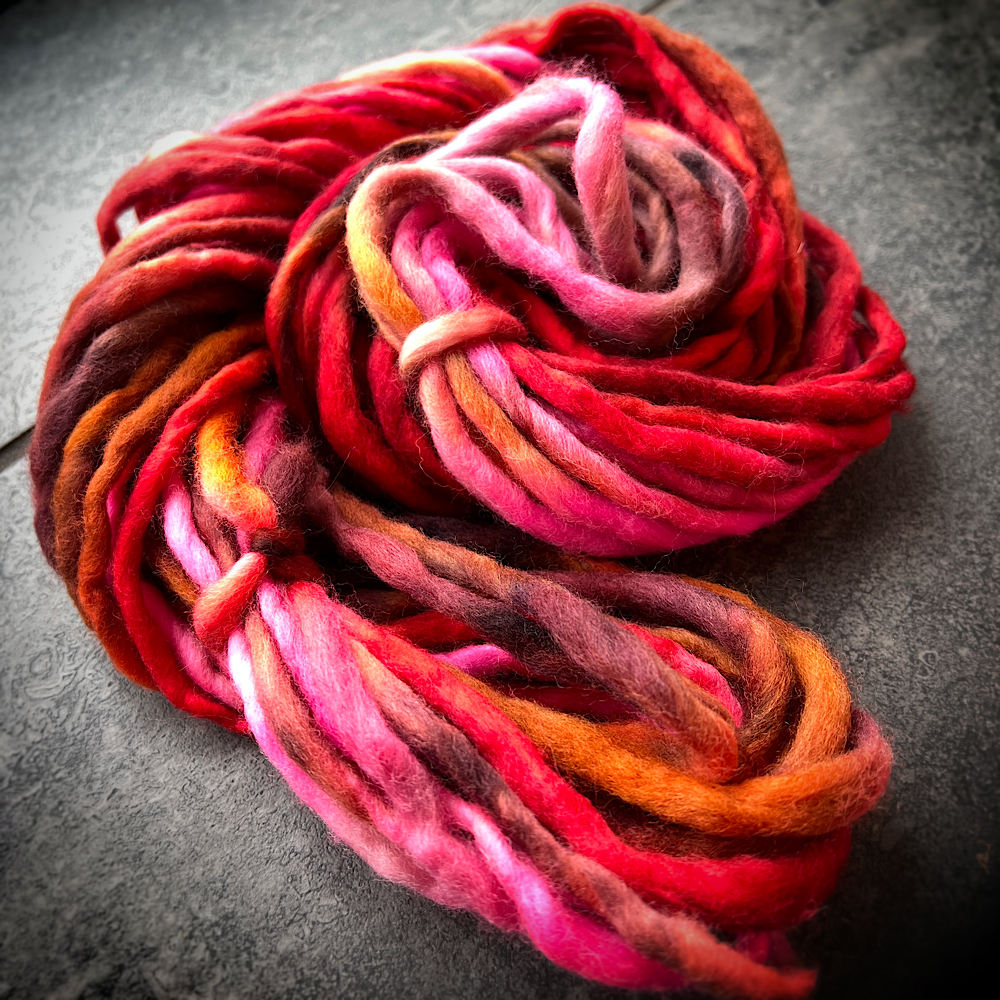 Weaving set of handspun yarns