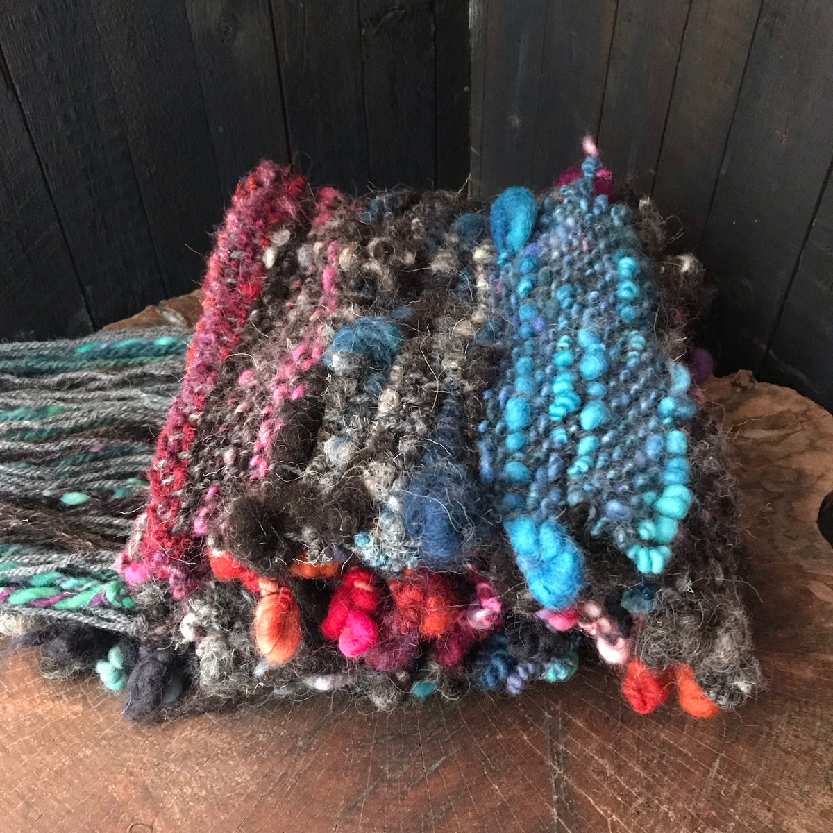 Black scarf 100% Wool - Foulard 100% laine noir - Mynoush