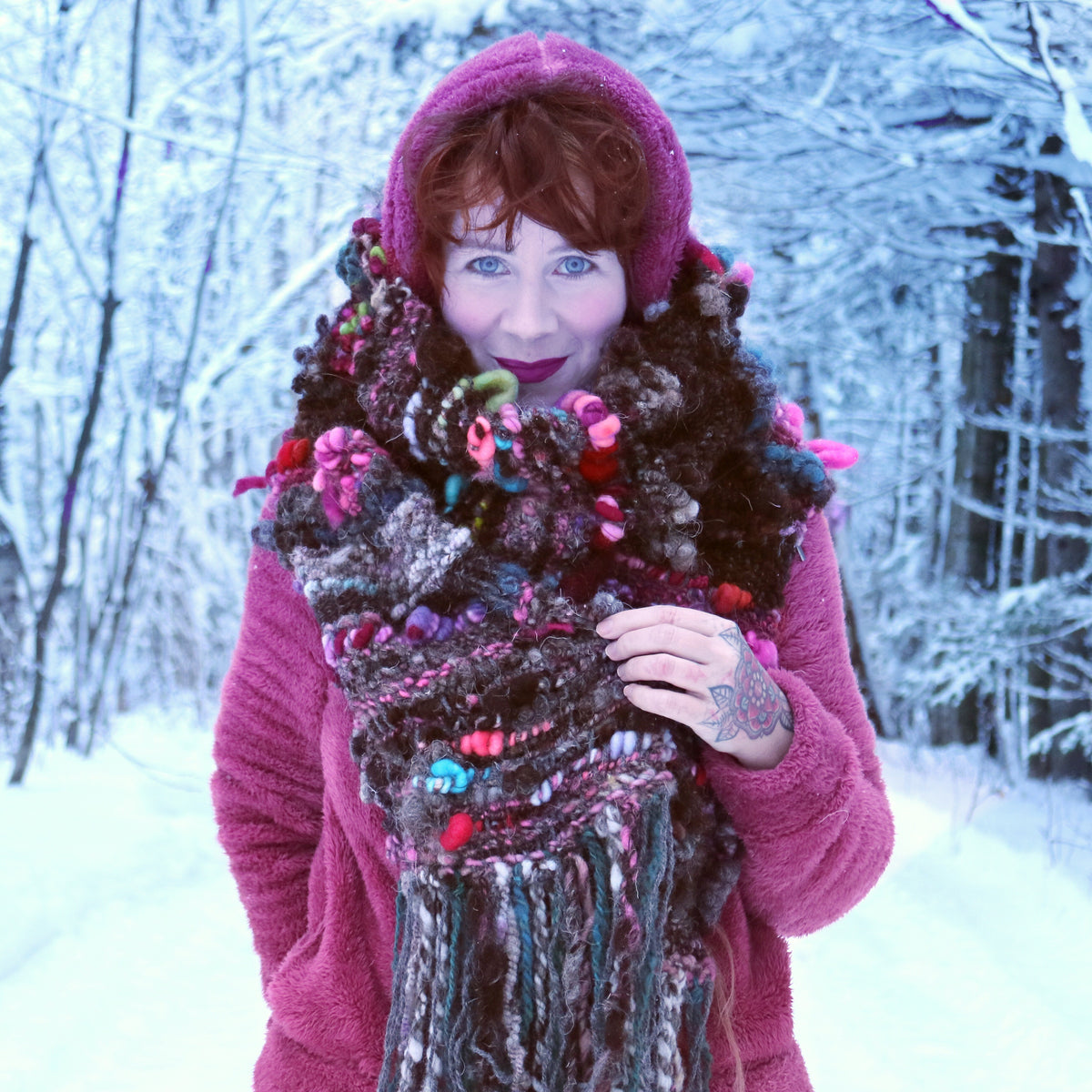 Black scarf 100% Wool - Foulard 100% laine rouge - Mynoush