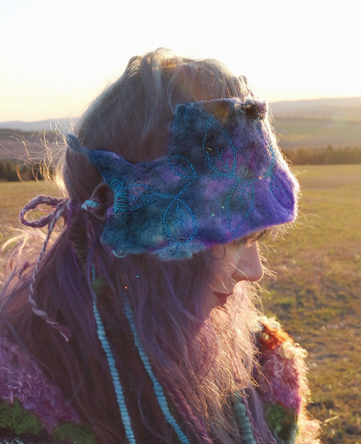 Purple felted headband with embroidery - Mynoush