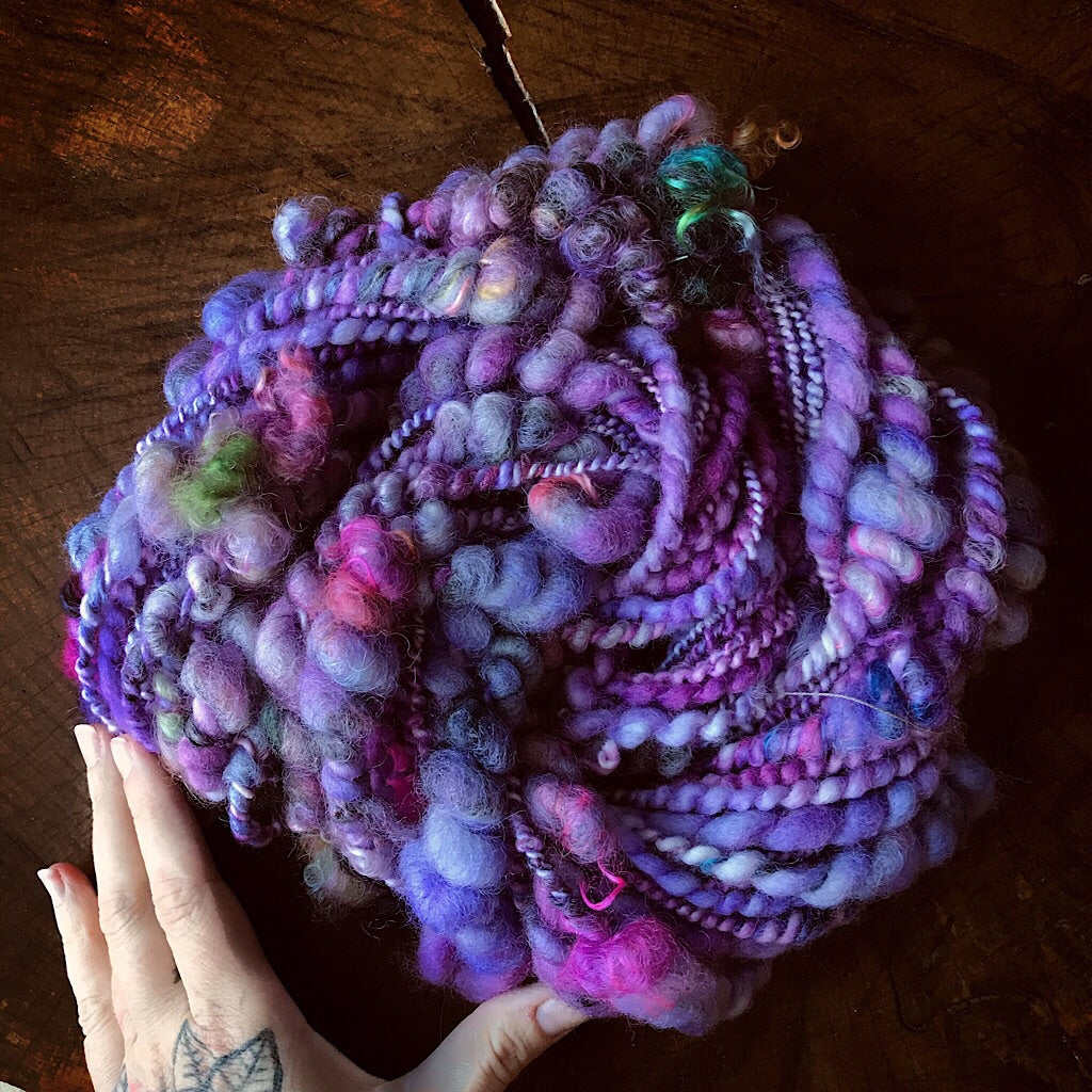 Violette Art yarn