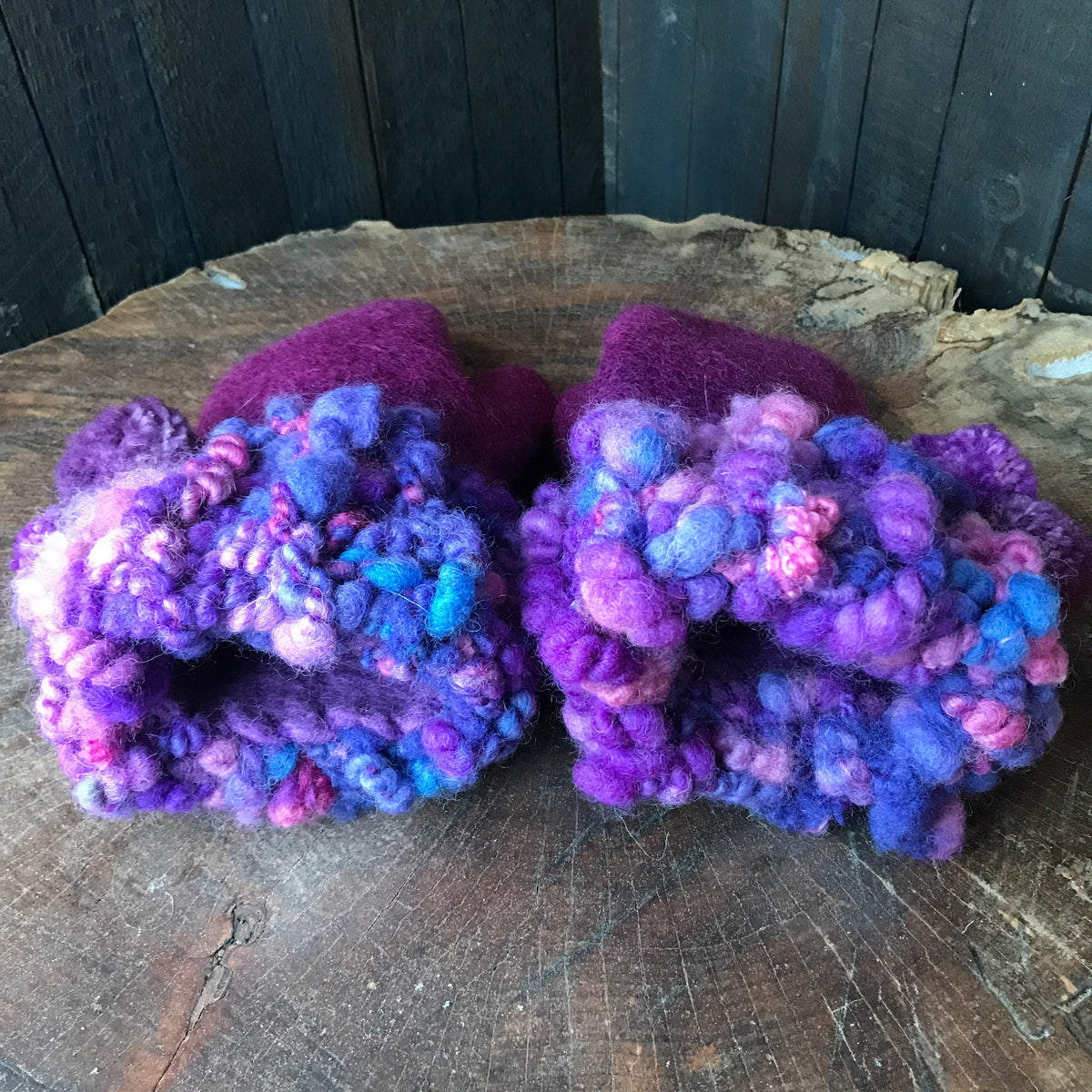 Purple felted mittens Mitaines mauve en feutre - Mynoush