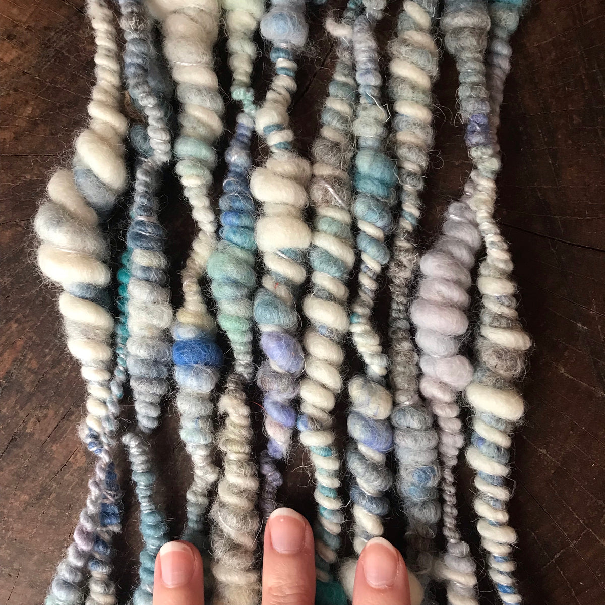 Blue hand spun yarn 100g 10y - Mynoush