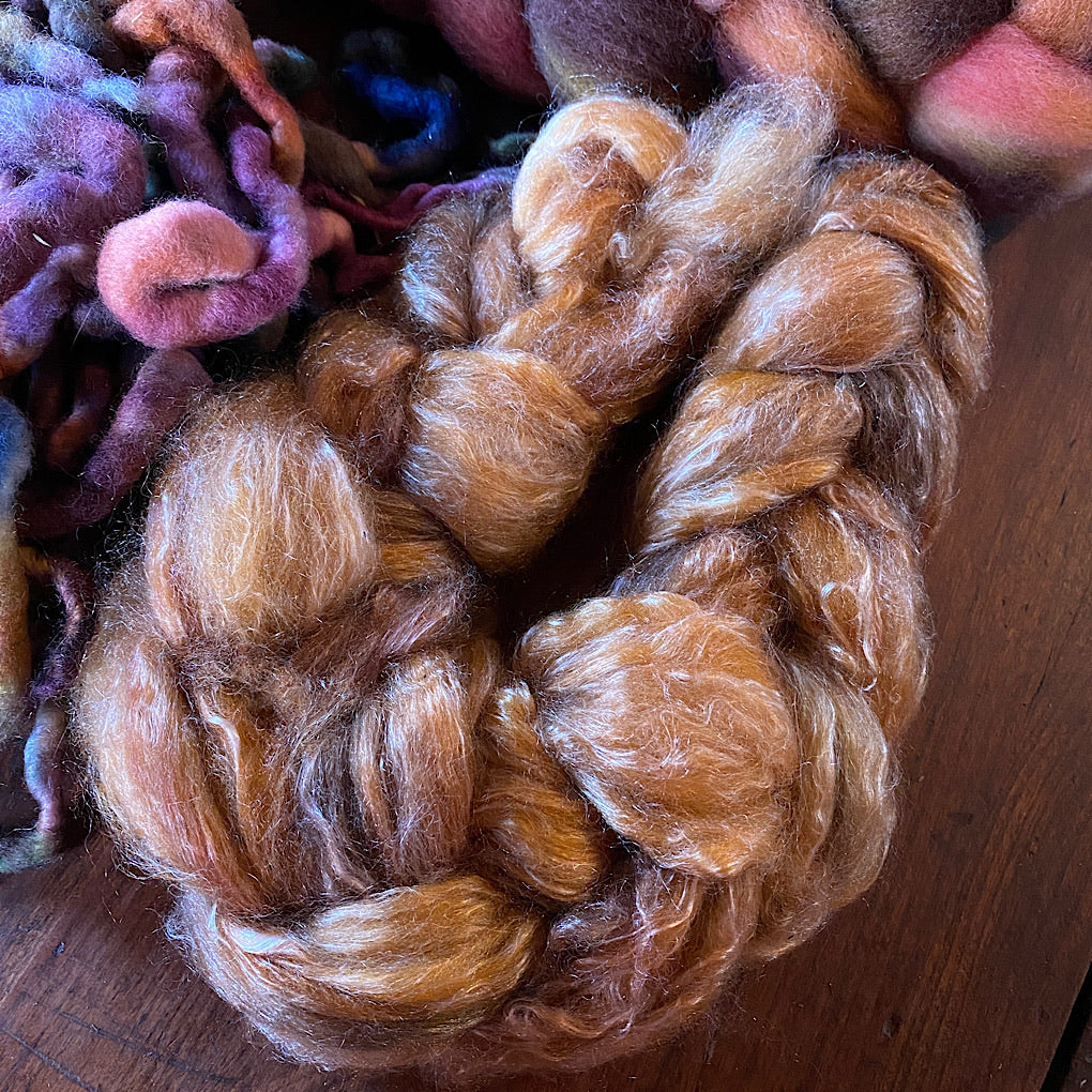 Gold Spinning kit Hand dyed roving
