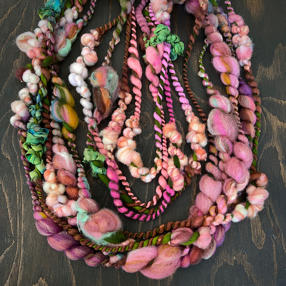 Art yarn for weaving