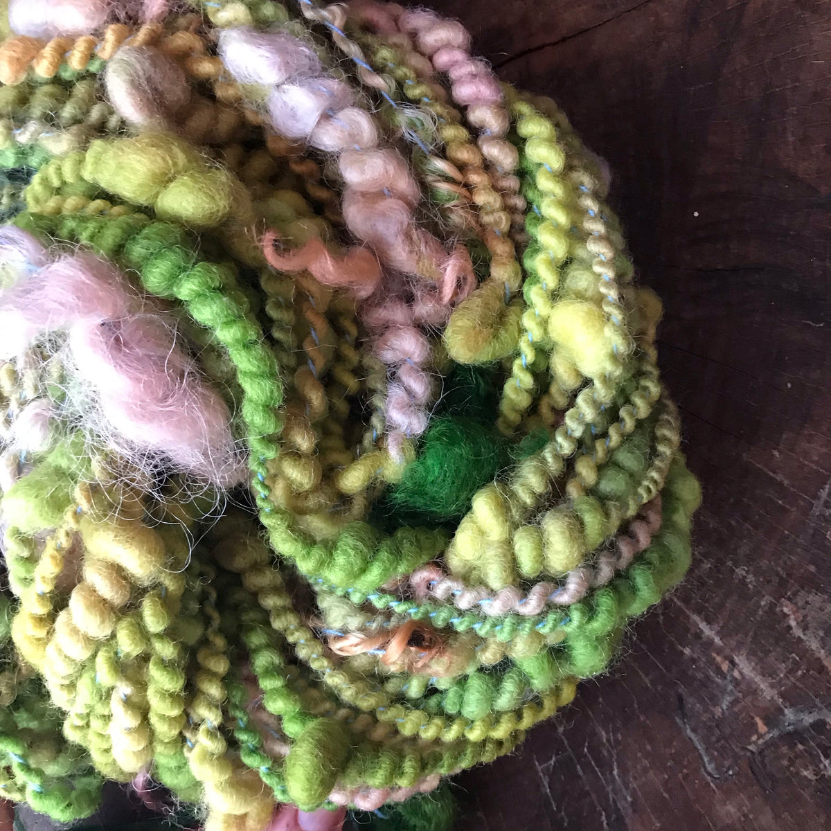 Green  art yarn  90g 24y - Mynoush