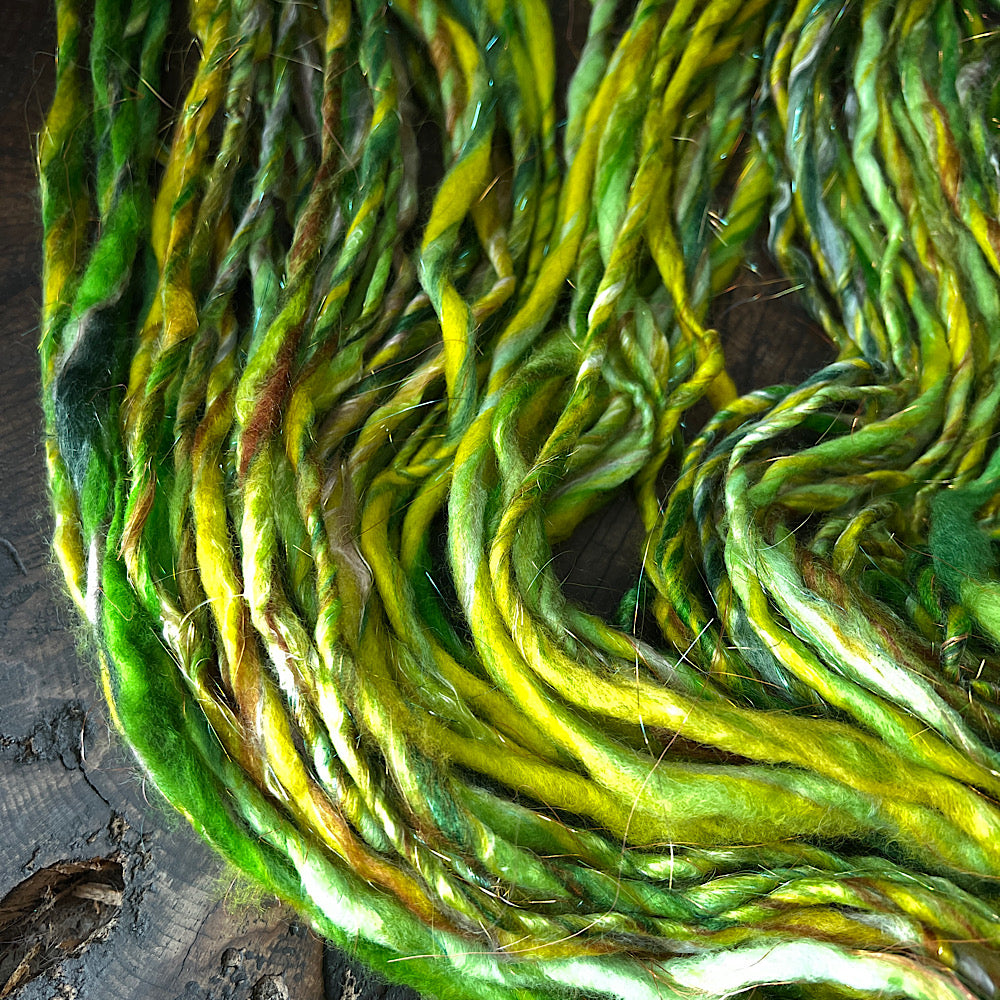 Green sparkly single yarn