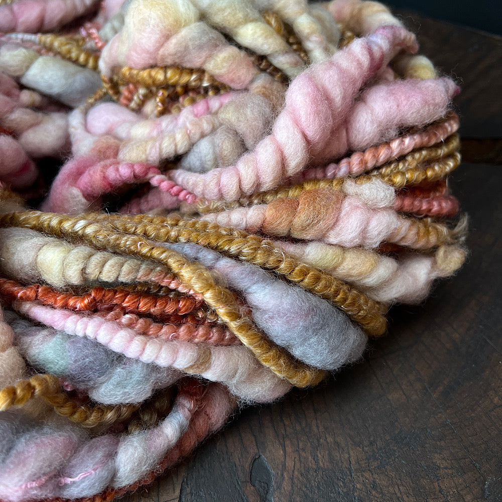 Vintage gold - jumbo spiral art yarn