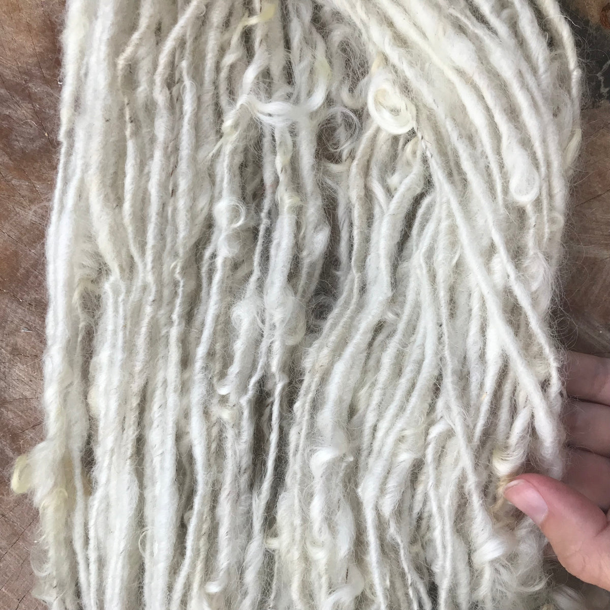 Natural white textured wool yarn 100 grams skein - Mynoush