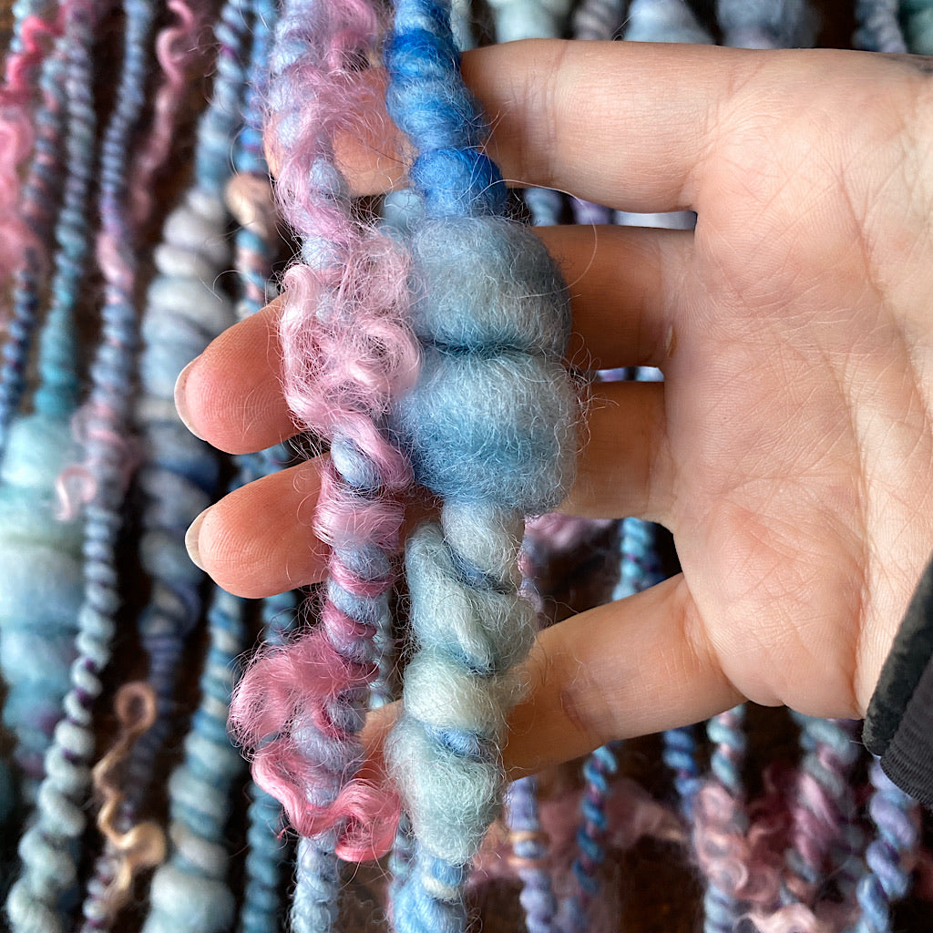 Little girl - Art yarn