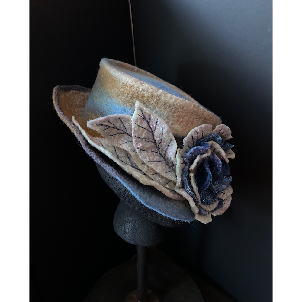 Felted top hat with rose - 22.5”