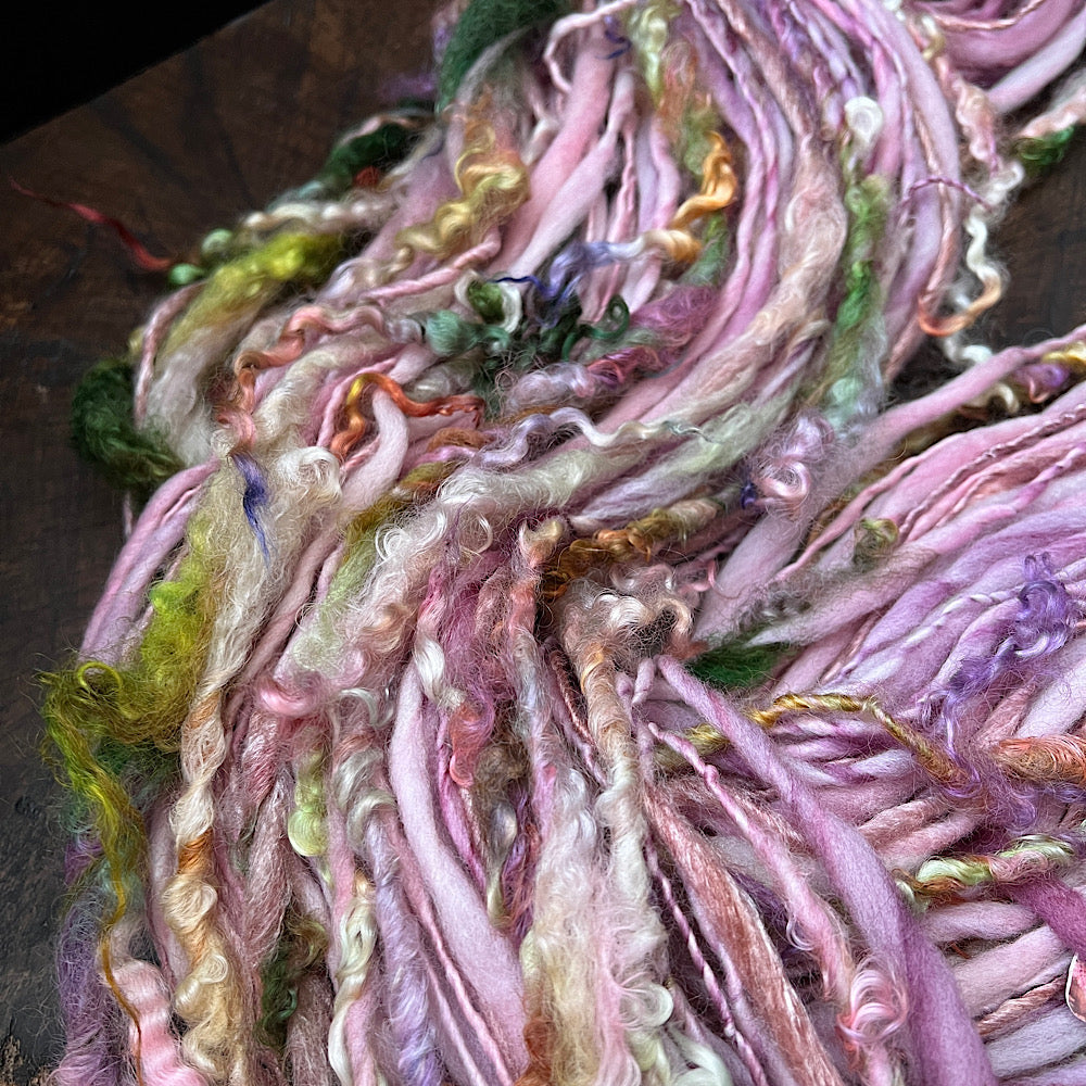 Fresh bouquet art yarn single