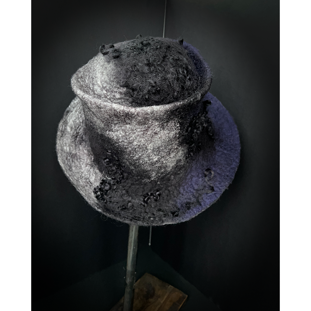 Felted hat size 23.5”