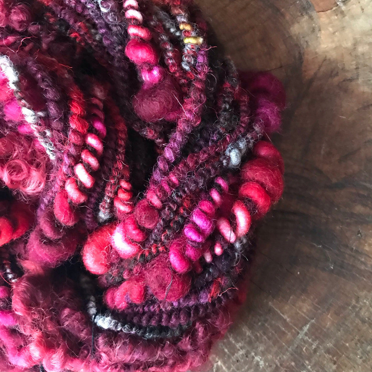 Burgundy art yarn 100g 33y - Mynoush