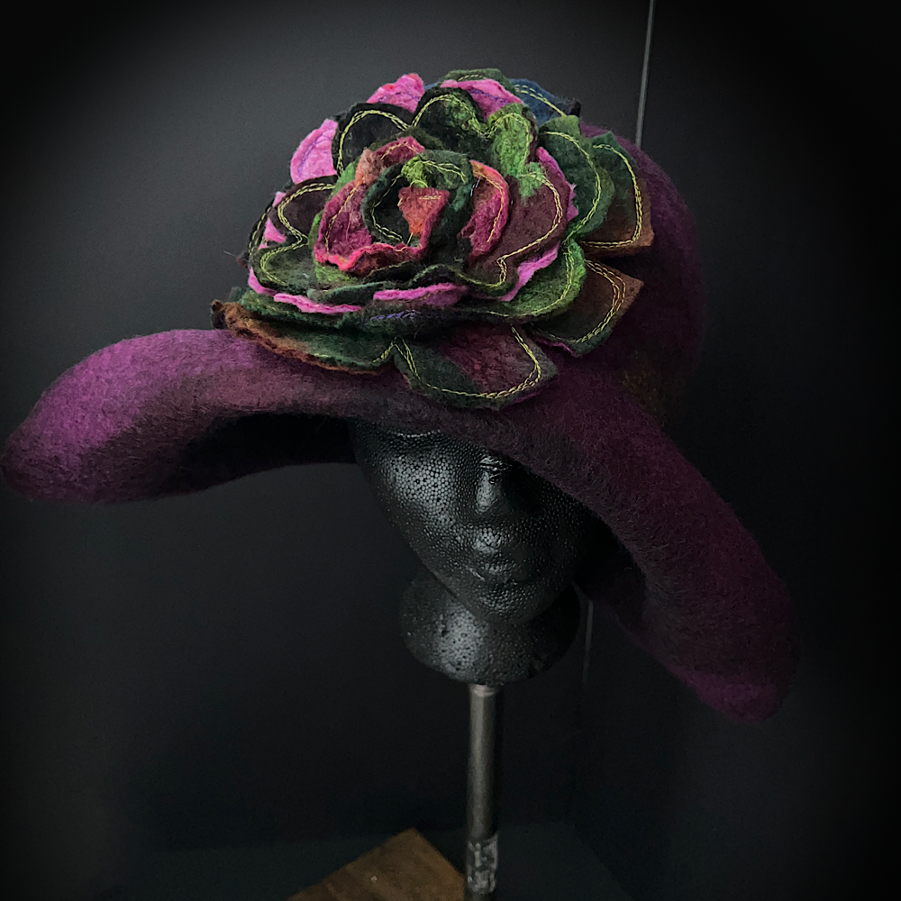 Felted flapper’s hat with rose size 24” large