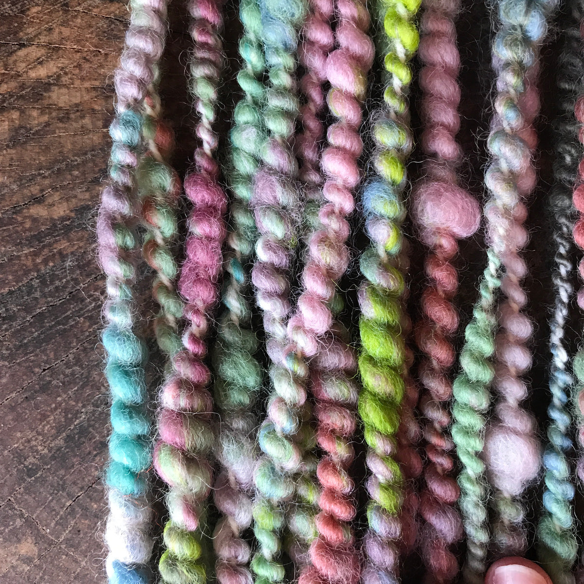 Pastel art yarn 85g 17y - Mynoush