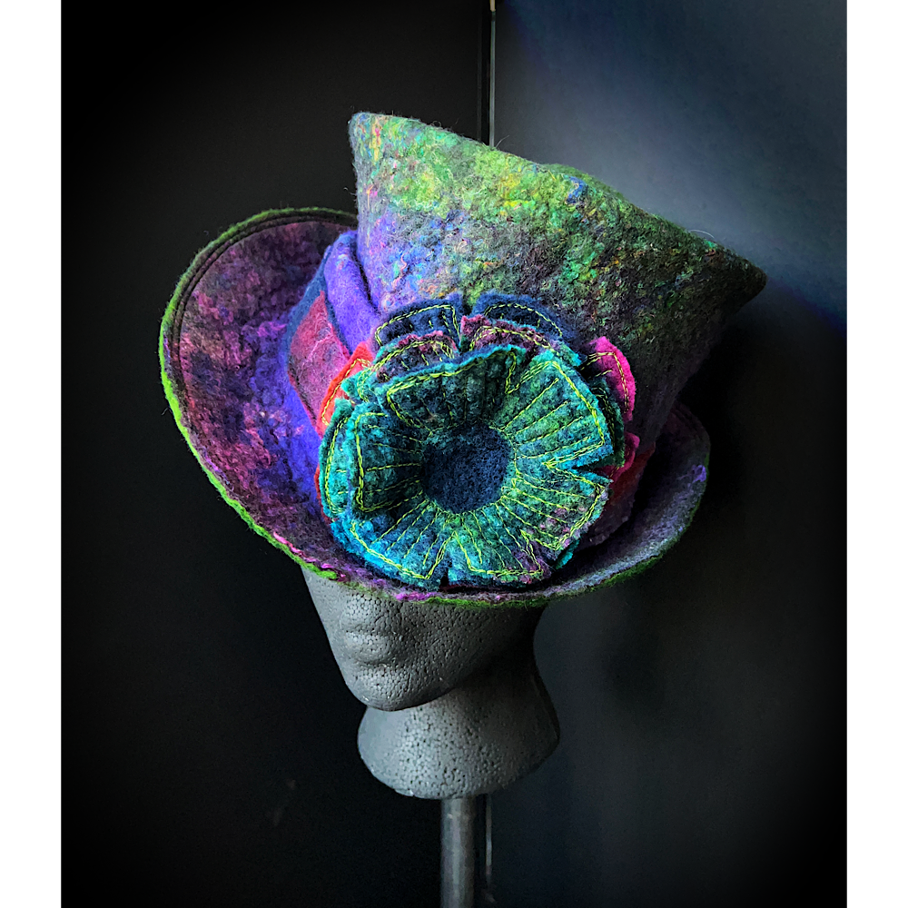 Felted top hat with flower - 23”