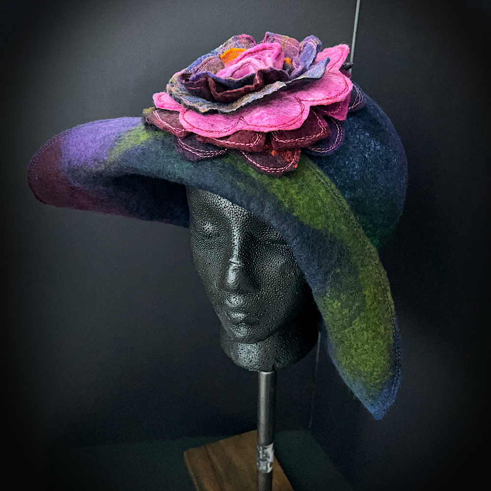 Felted flapper’s hat with rose size 24” large