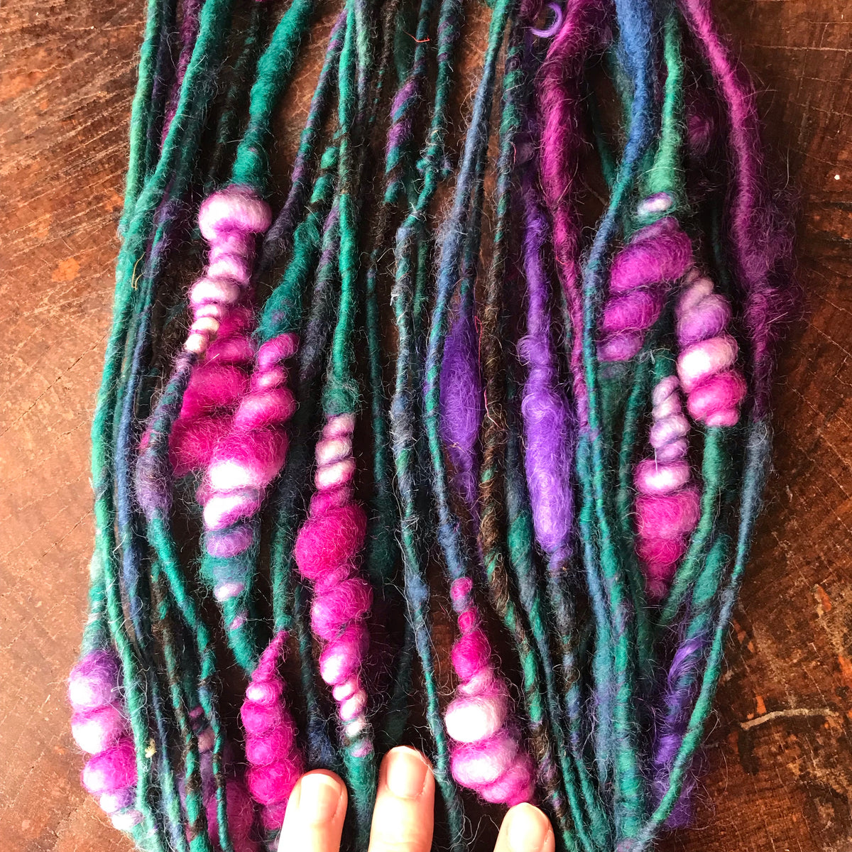 Teal purple art yarn 130g 36y - Mynoush