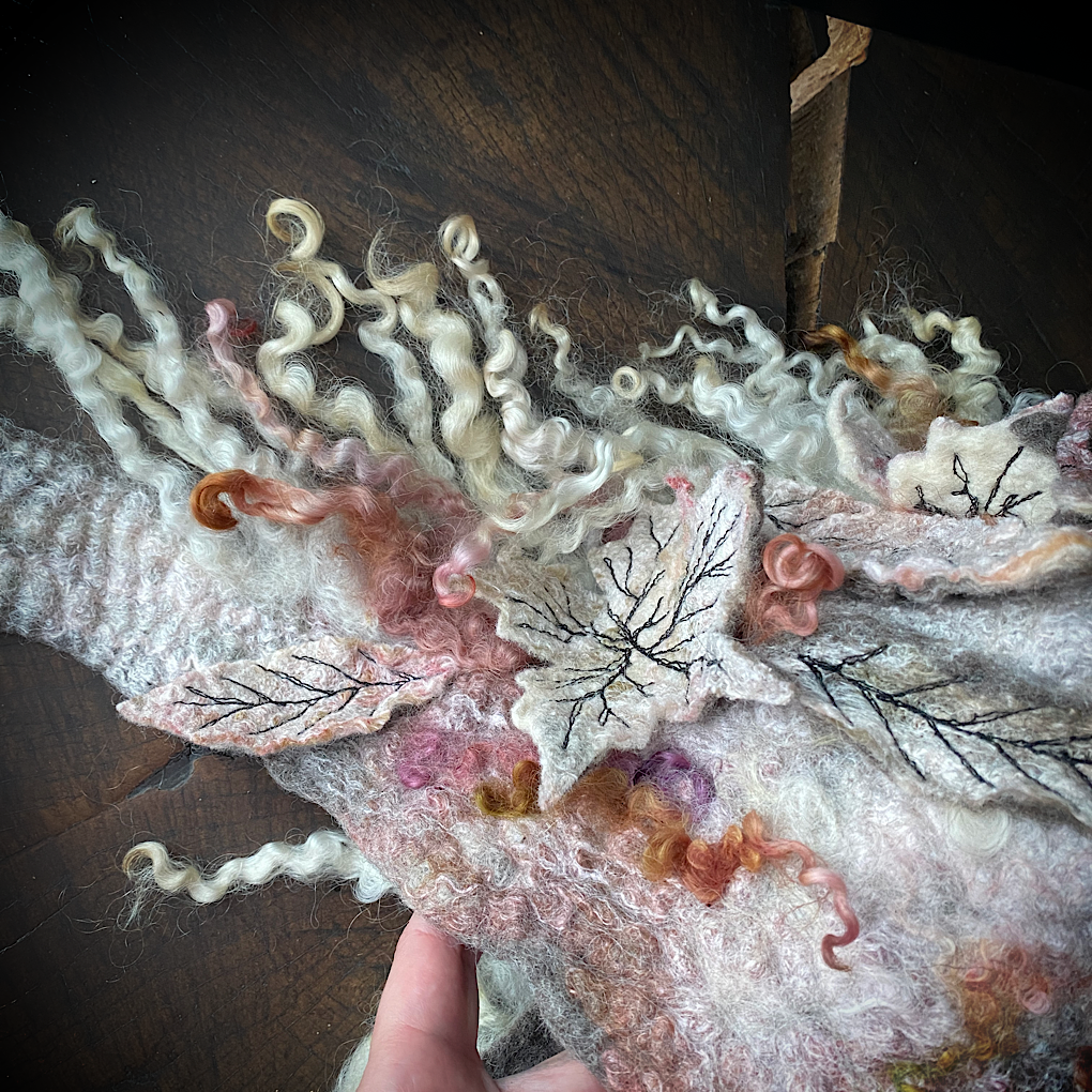 L’esprit des bois felted hood size 23“ STOCK