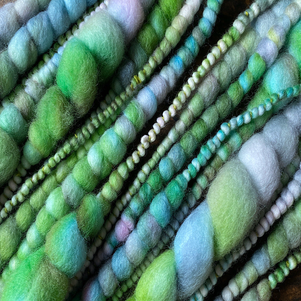 Leaf green Jumbo spiral yarn