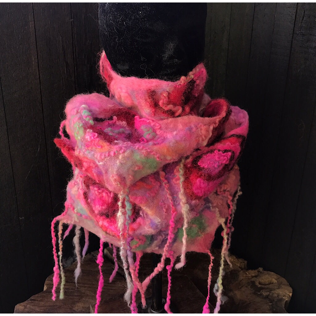 Pink roses felt scarf