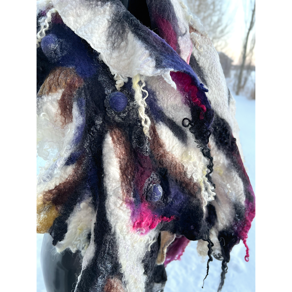 Felted scarf 2023