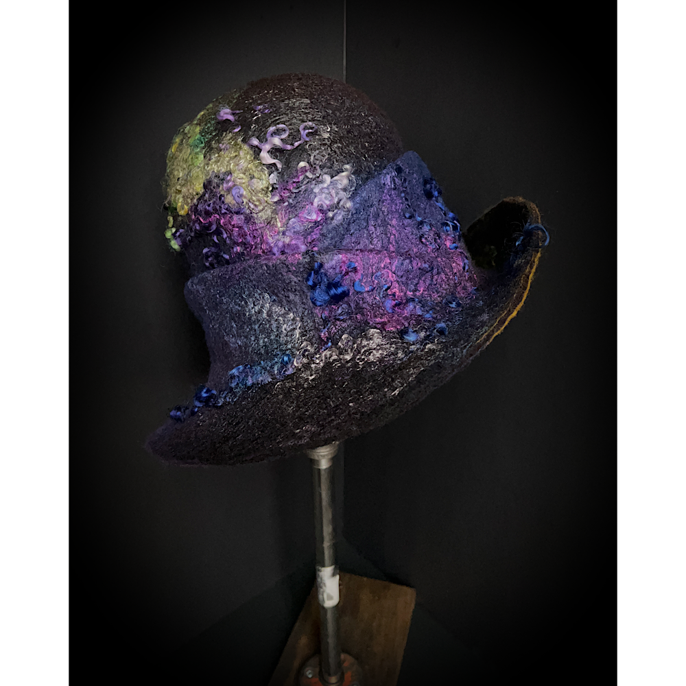Felted hat- 23.5”