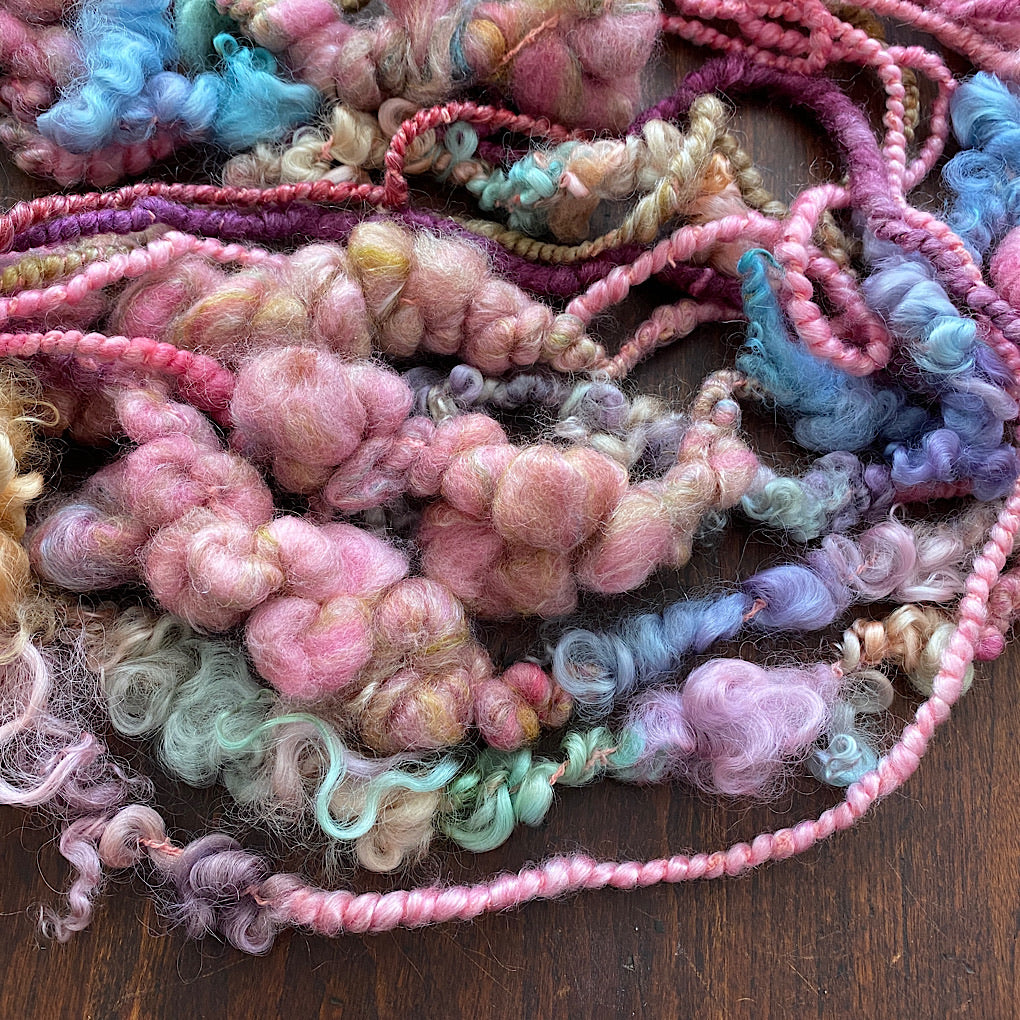 Vintage rose Signature Art yarn