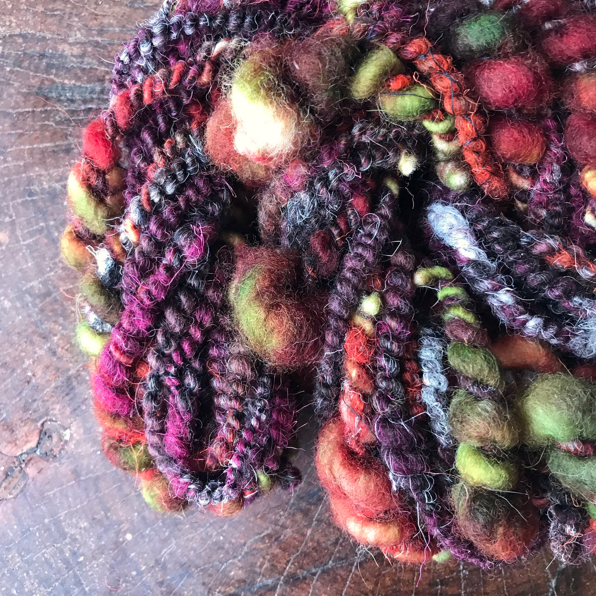 Burgundy hand spun yarn 100g 19y - Mynoush