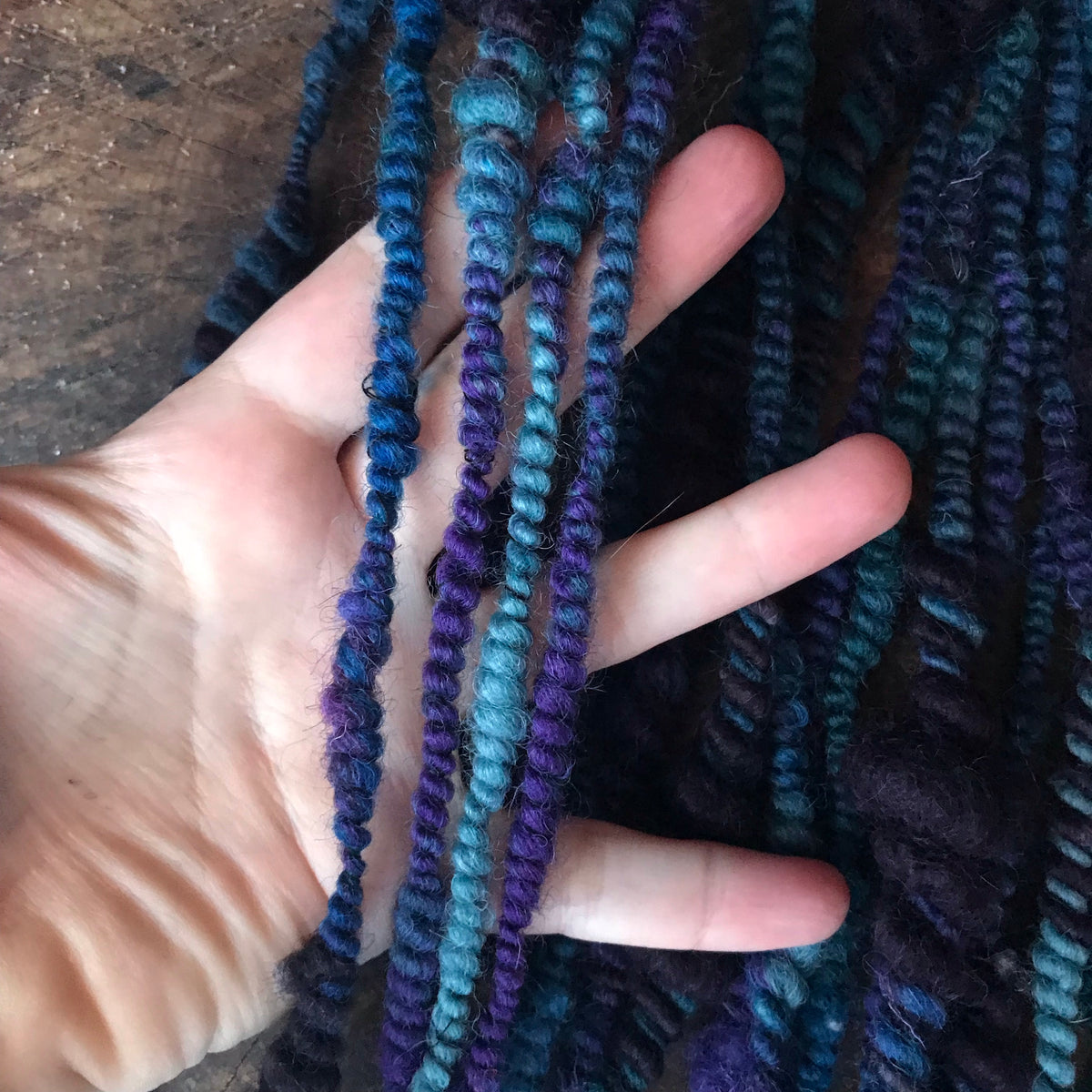 Blue black art yarn 90g - Mynoush