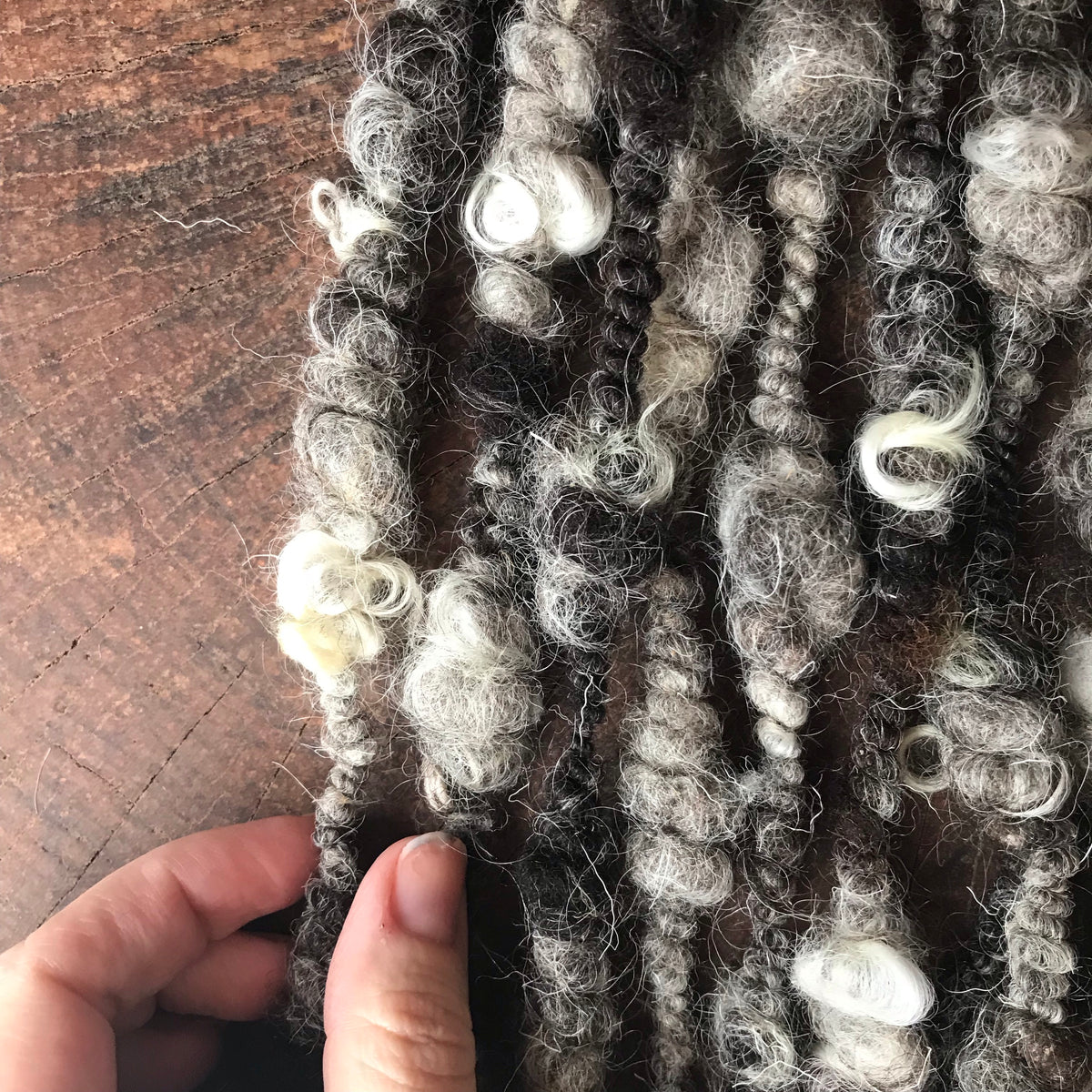 Grey  hand spun yarn 100g 12 y - Mynoush