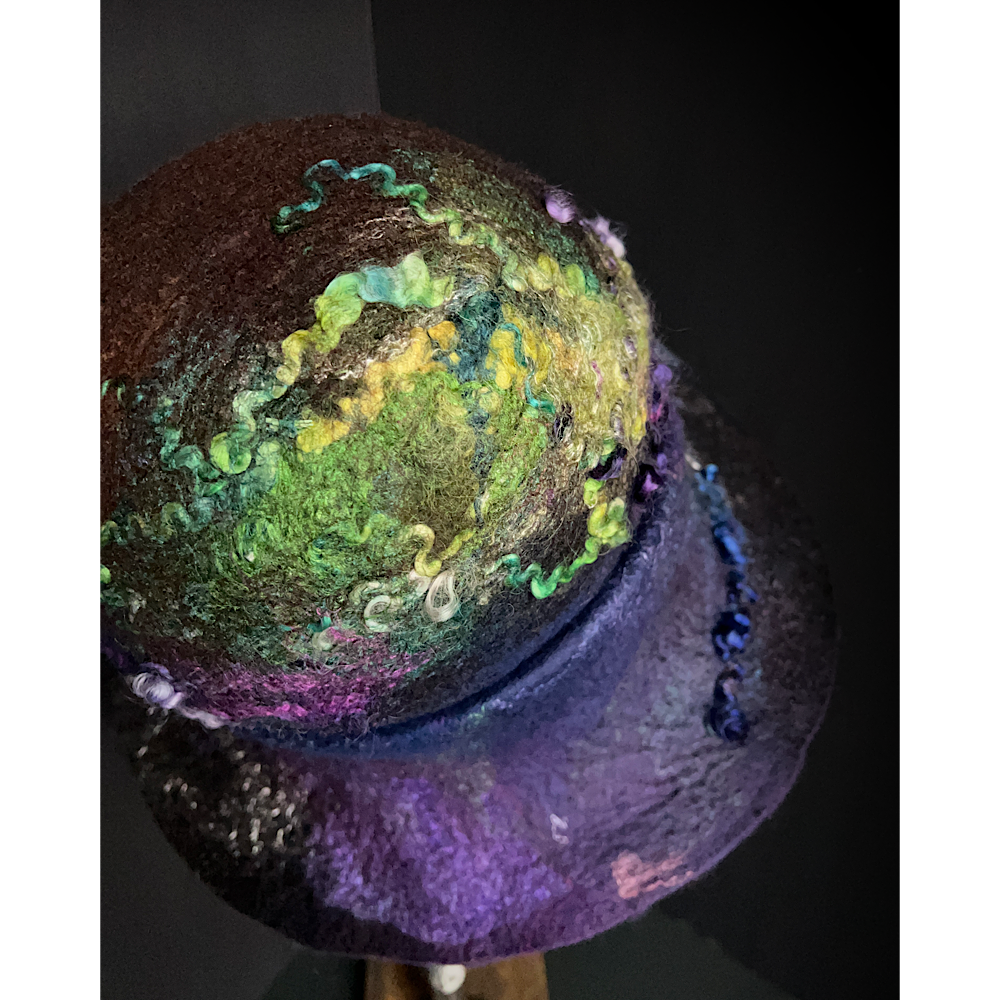 Felted hat- 23.5”